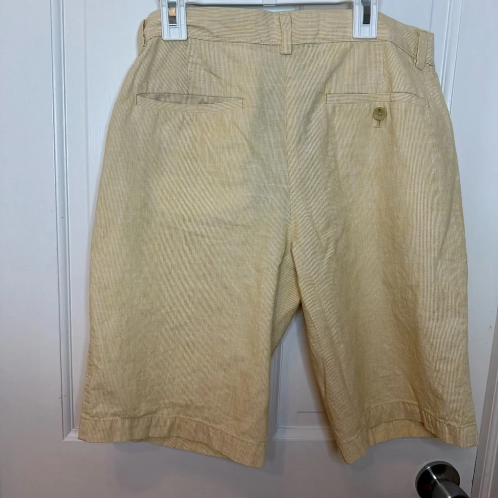 Banana Republic Tan Flat Front Shorts Men’s Size 30